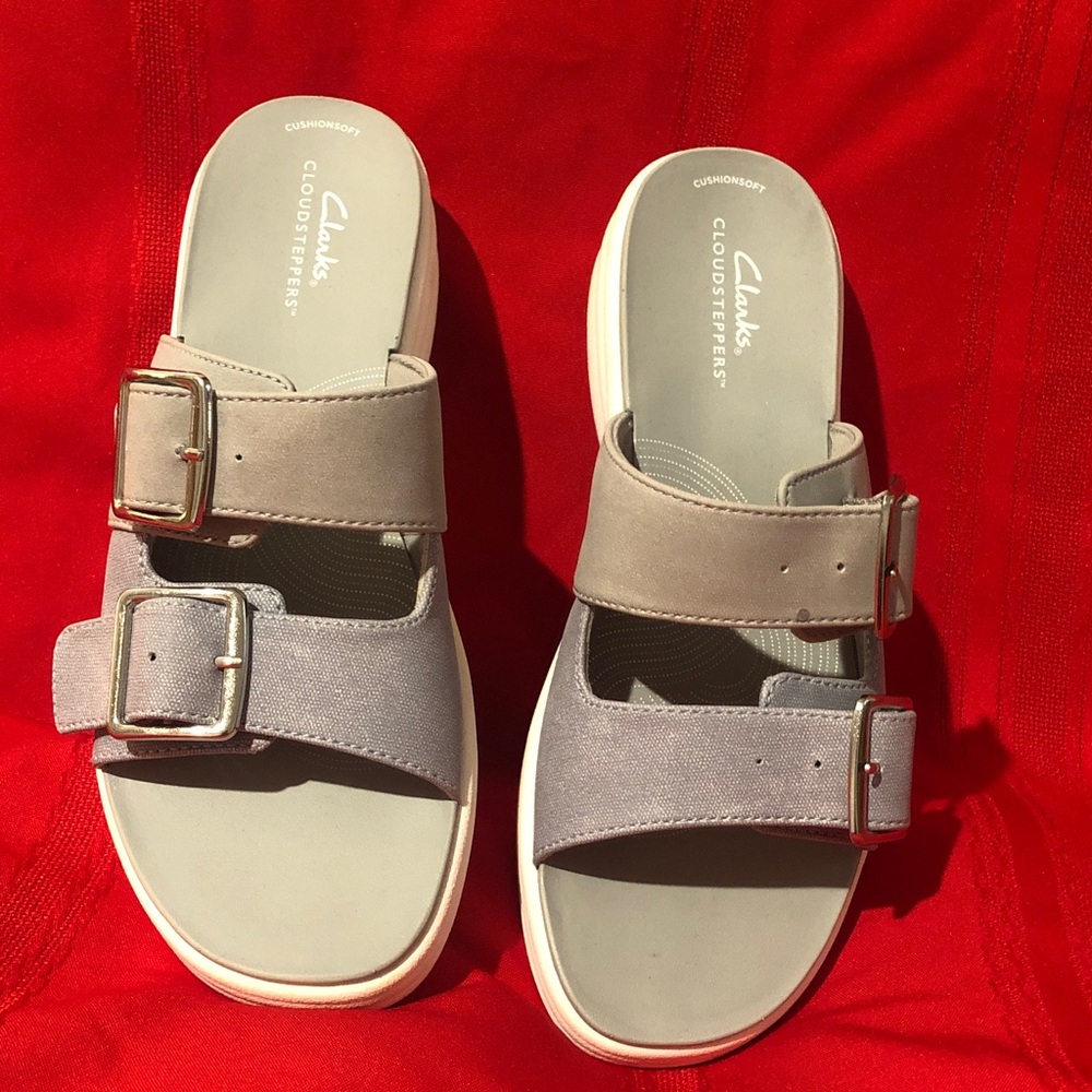Clarks Cloudsteppers Two-Band Buckle Slide Sandals in Light Gray and